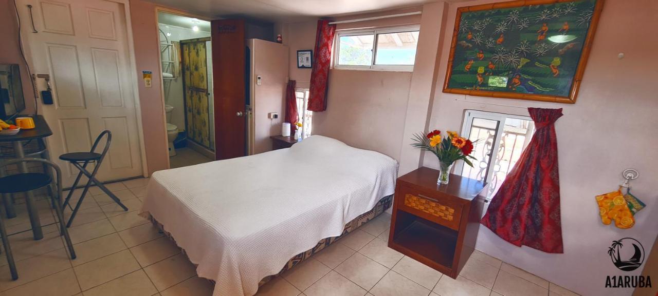 A1 Apartments Aruba Oranjestad Bagian luar foto