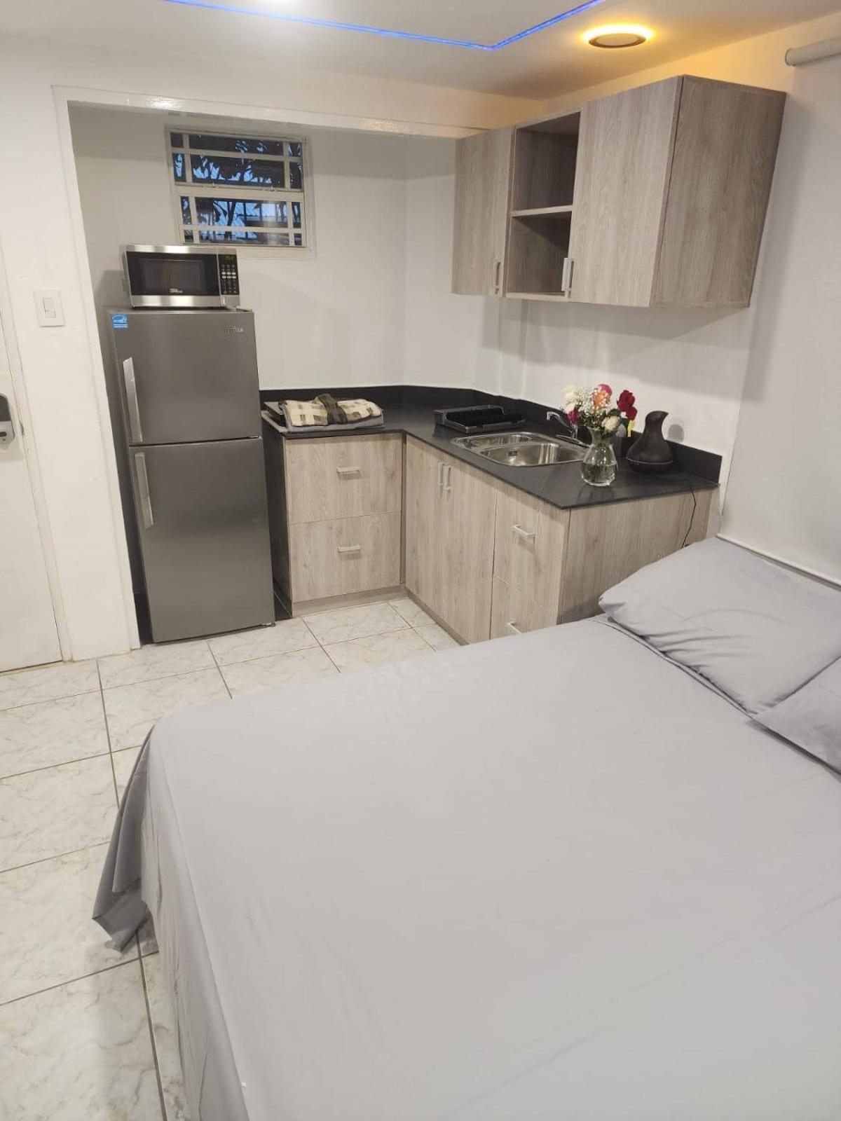 A1 Apartments Aruba Oranjestad Bagian luar foto